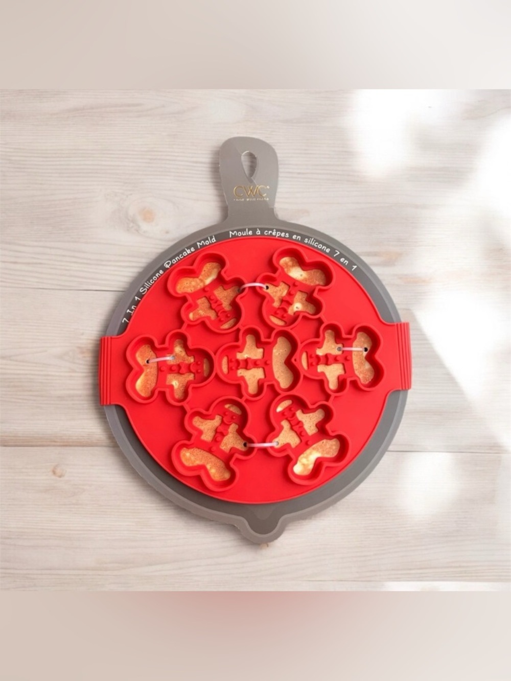 NEW Cook With Color Red Silicone 7-in-1 Pancake Egg Mold Gingerbread Man Shapes